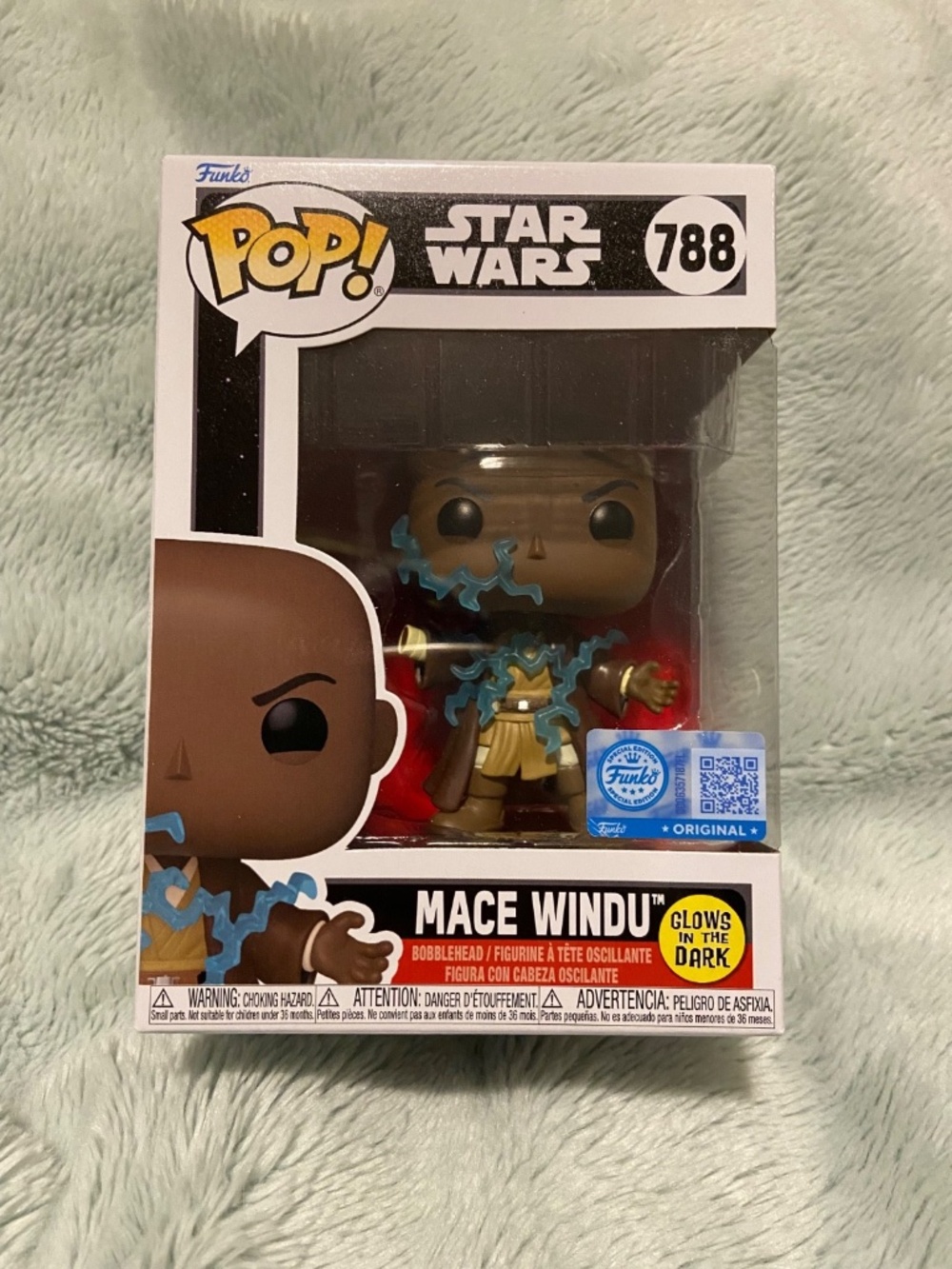 Funko Pop Star Wars Mace Windu Glow in the Dark GameStop Exclusive #788